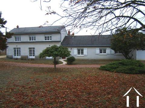 GROTE FAMILIEWONING IN GOEDE STAAT