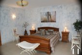 Privé suite: master bedroom