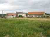Huis met schuren, 13 ha.  land en mooi uitzicht