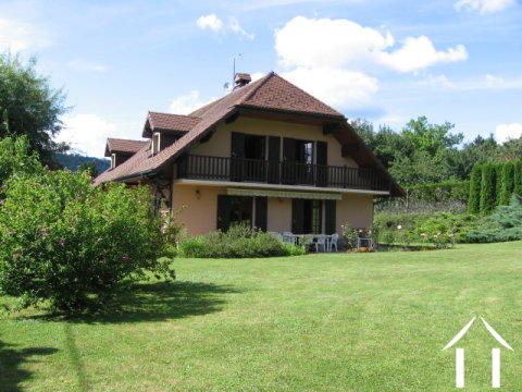 Ruim eigentijds huis