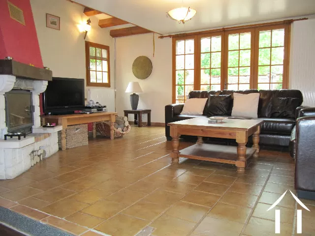 Dorpshuis te koop tonnerre, bourgogne, PW3186B Afbeelding - 3