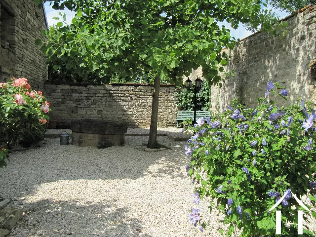 Dorpshuis te koop tonnerre, bourgogne, PW3186B Afbeelding - 14