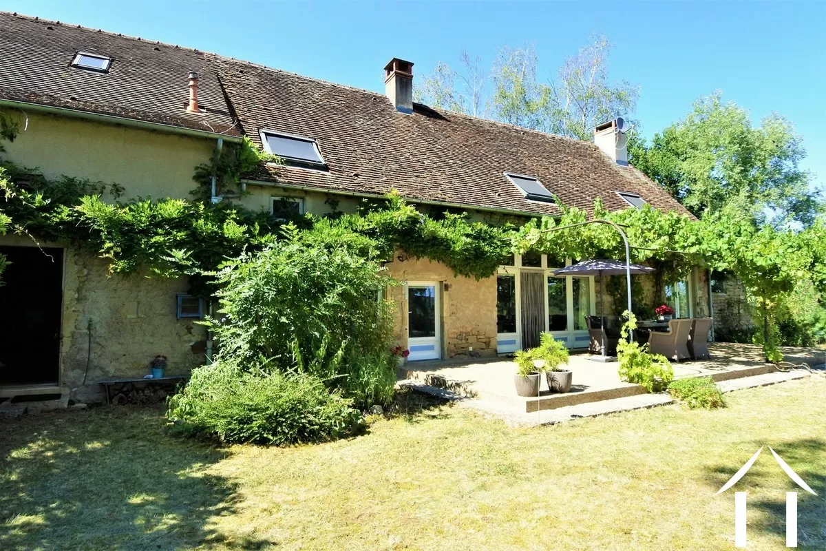 separate entrances to barn, guest house and main house