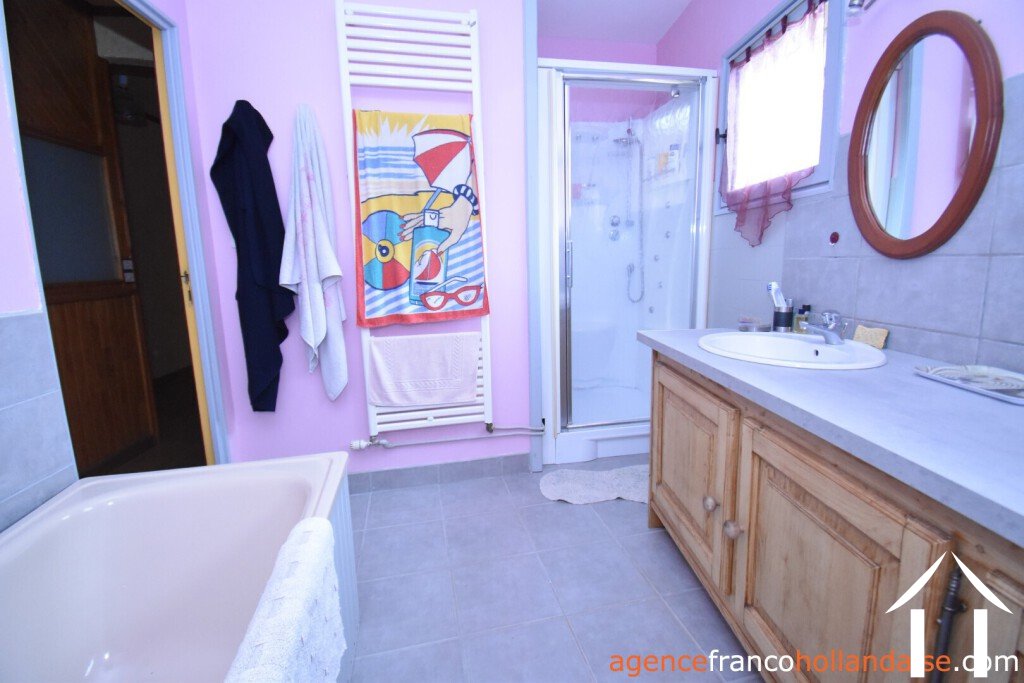 Authentiek stenen huis  te koop augne, limousin, Li1008 Afbeelding - 12