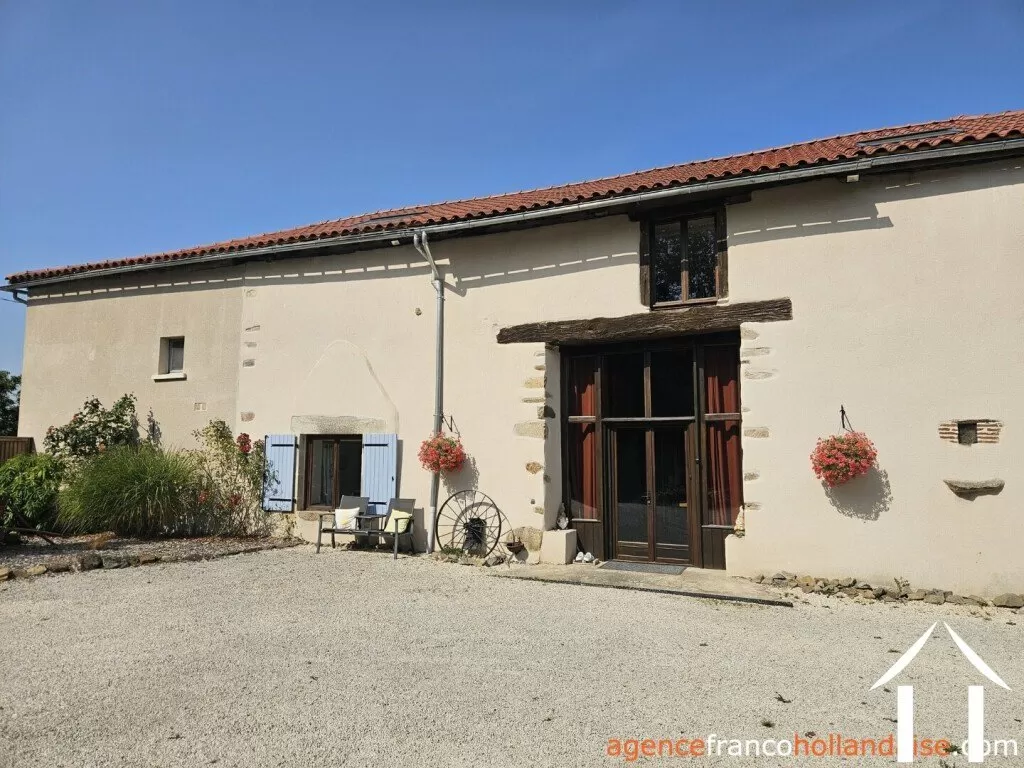 Woonhuis te koop chalus, auvergne, Li1010 Afbeelding - 14