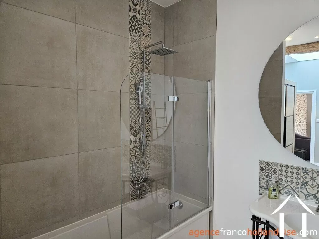 Woonhuis te koop chalus, auvergne, Li1010 Afbeelding - 38