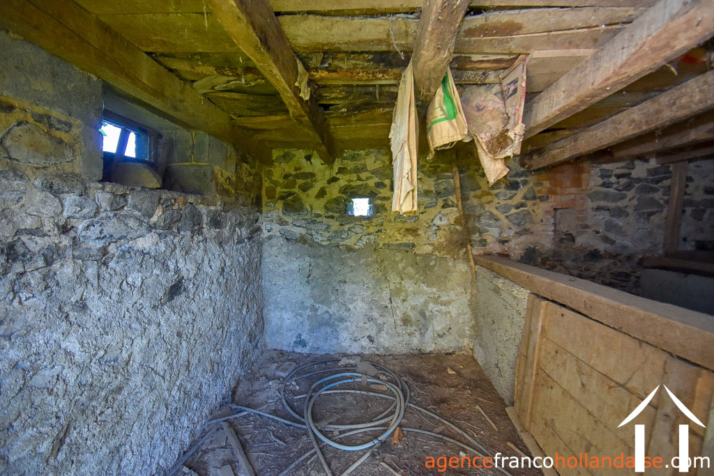 Woonhuis te koop st germain les belles, limousin, Li1014 Afbeelding - 37