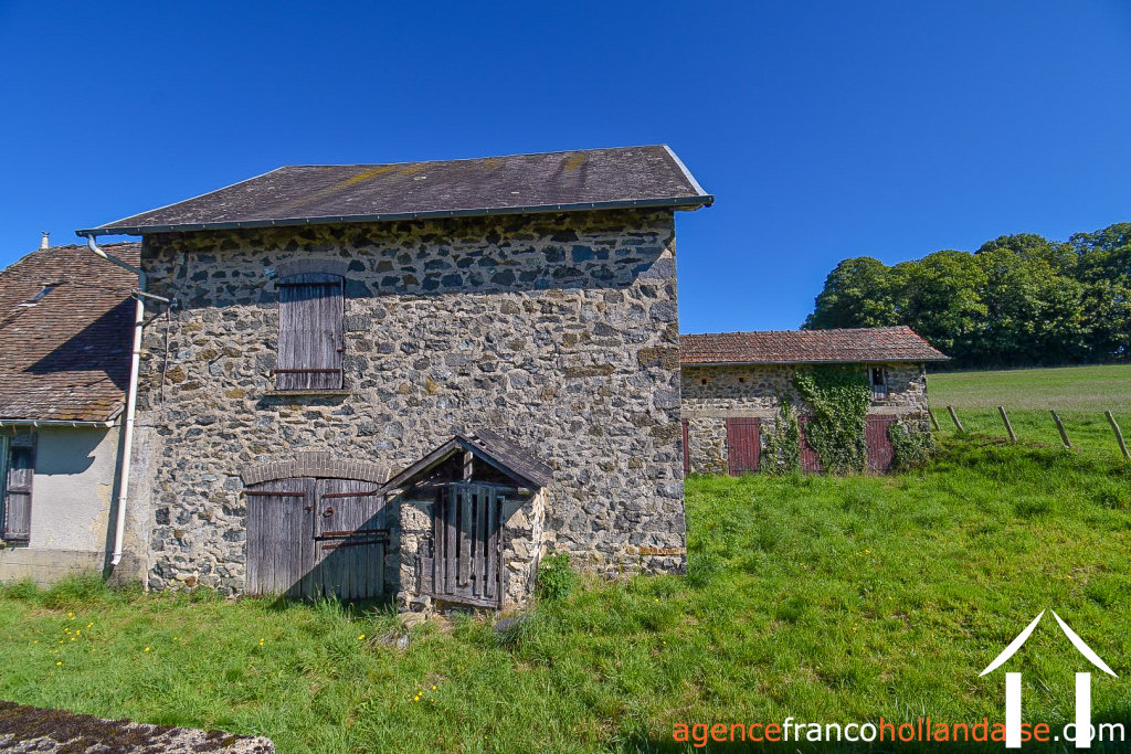 Woonhuis te koop st germain les belles, limousin, Li1014 Afbeelding - 17