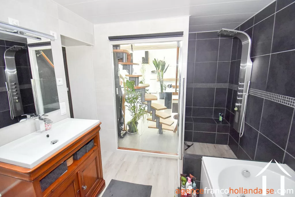 Woonhuis te koop la porcherie, limousin, Li1022 Afbeelding - 15