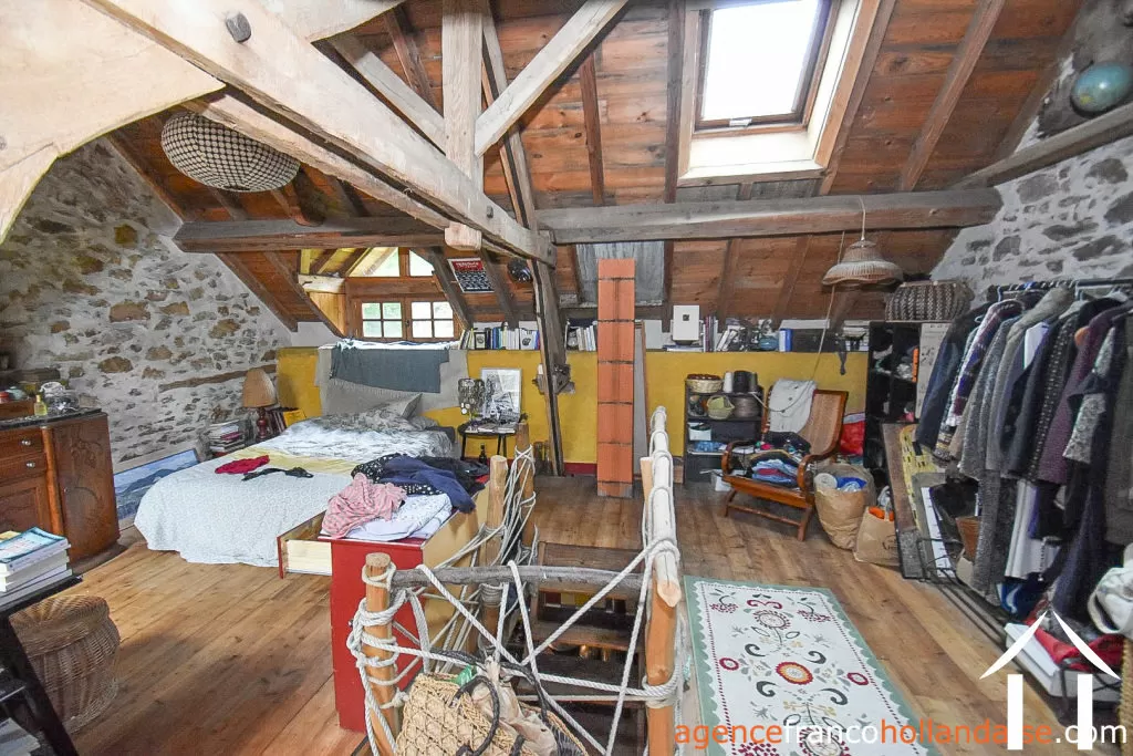 Huis met gastverblijf te koop chateauneuf la foret, limousin, Li1025 Afbeelding - 8