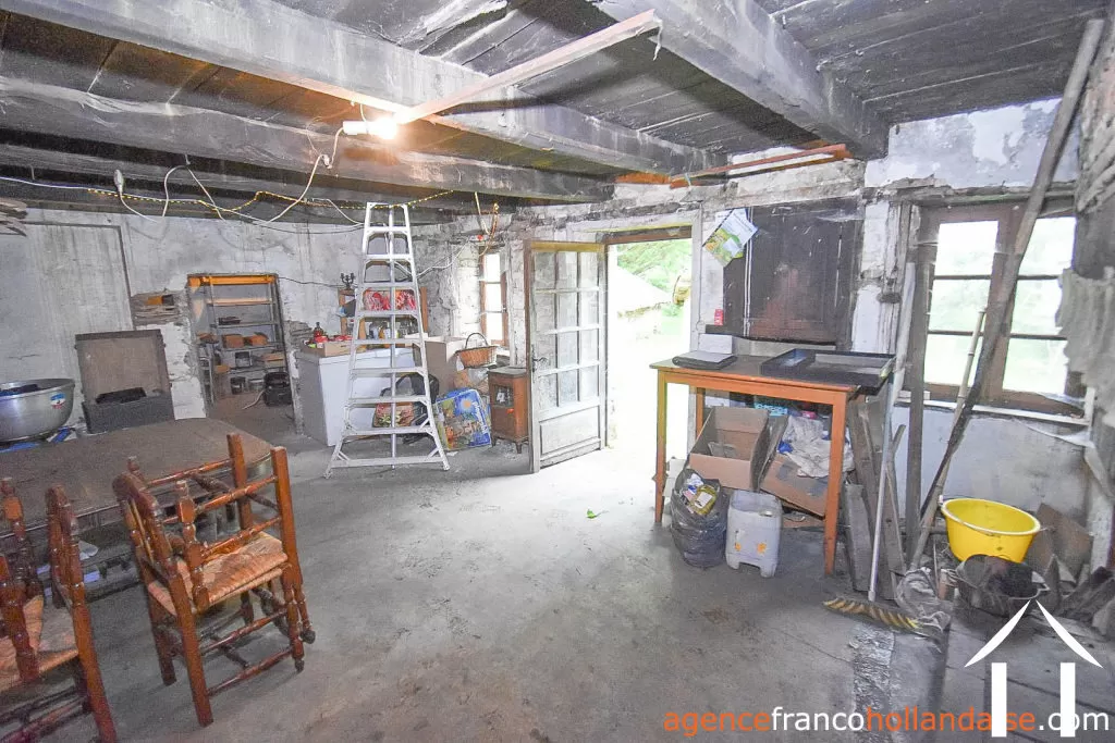 Huis met gastverblijf te koop chateauneuf la foret, limousin, Li1025 Afbeelding - 25