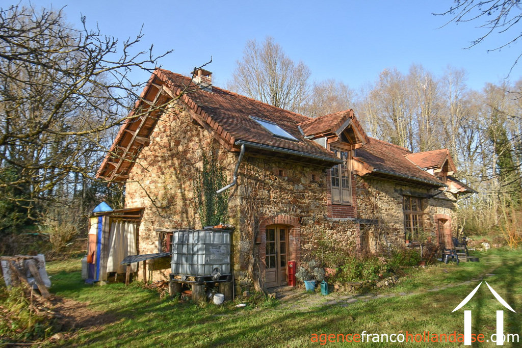 Huis met gastverblijf te koop chateauneuf la foret, limousin, Li1025 Afbeelding - 15