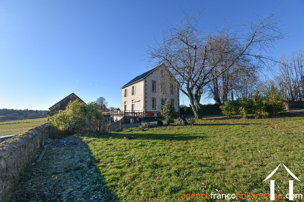Huis met gastverblijf te koop chamberet, limousin, Li1029 Afbeelding - 1