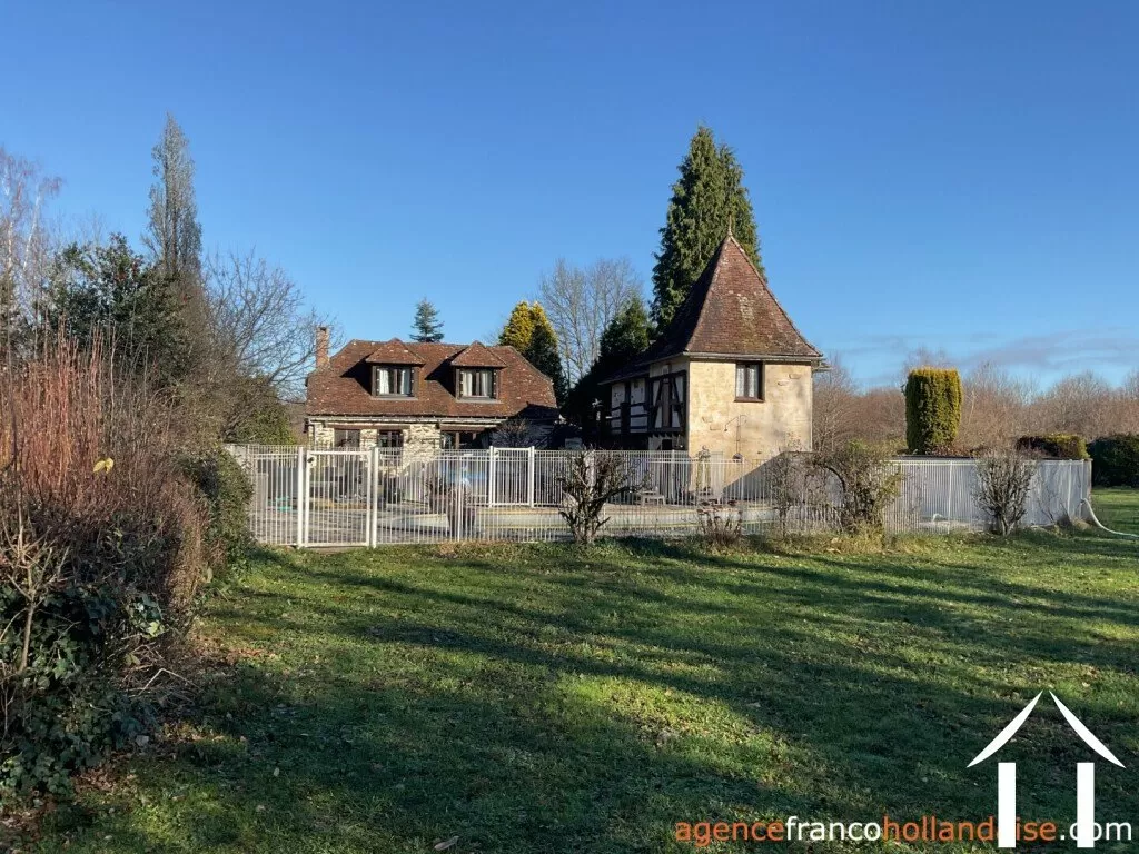 Woonhuis te koop , Li1031 Afbeelding - 2