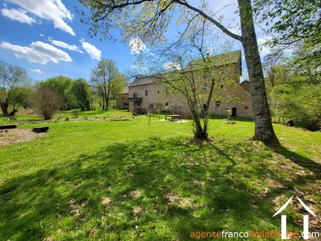 Woonhuis te koop chateau chervix, limousin, Li1032 Afbeelding - 2