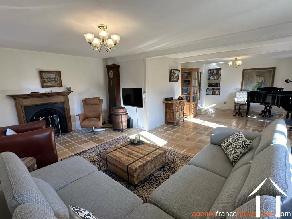 Woonhuis te koop chalus, auvergne, Li1040 Afbeelding - 3