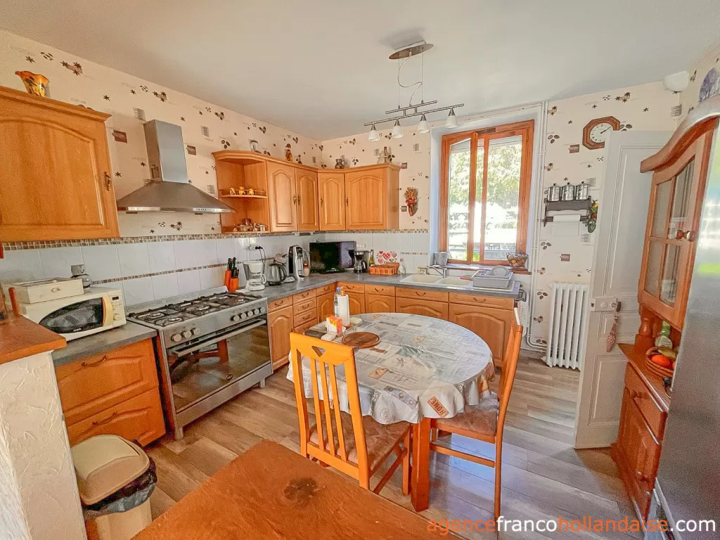 Dorpshuis te koop chateauneuf la foret, limousin, Li1043 Afbeelding - 5