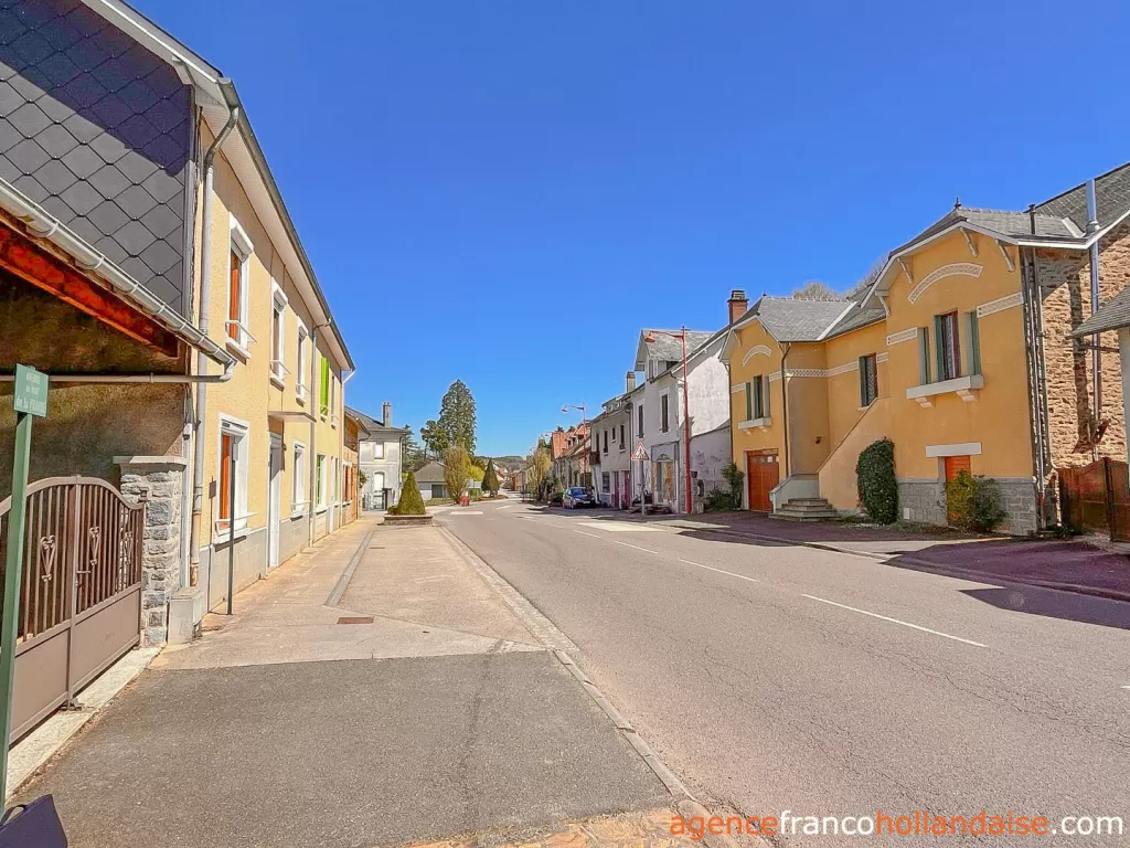 Dorpshuis te koop chateauneuf la foret, limousin, Li1043 Afbeelding - 36