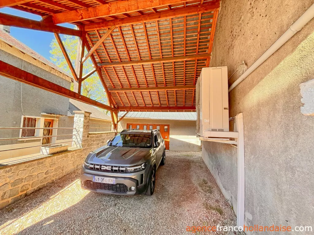 Dorpshuis te koop chateauneuf la foret, limousin, Li1043 Afbeelding - 34