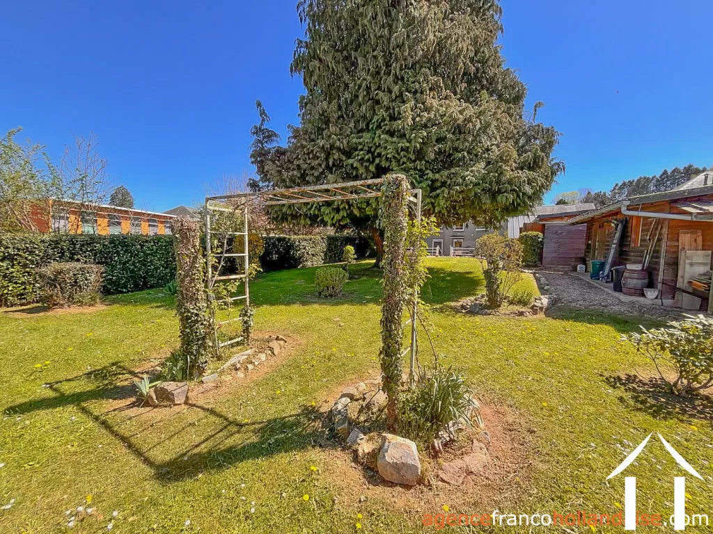 Dorpshuis te koop chateauneuf la foret, limousin, Li1045 Afbeelding - 3