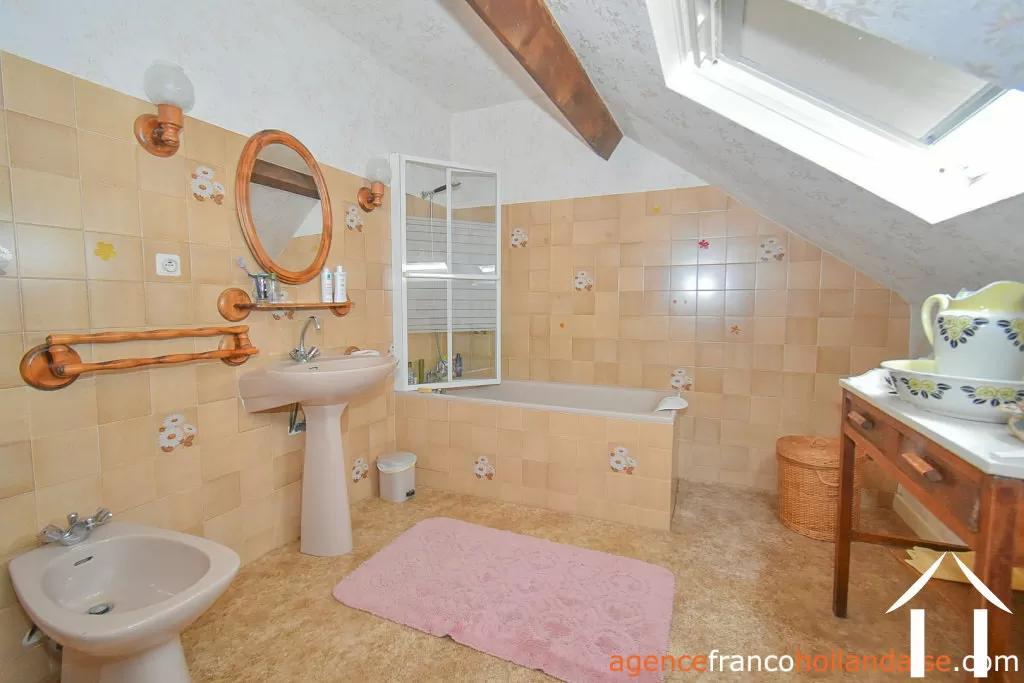 Woonhuis te koop la croisille sur briance, limousin, Li1047 Afbeelding - 16