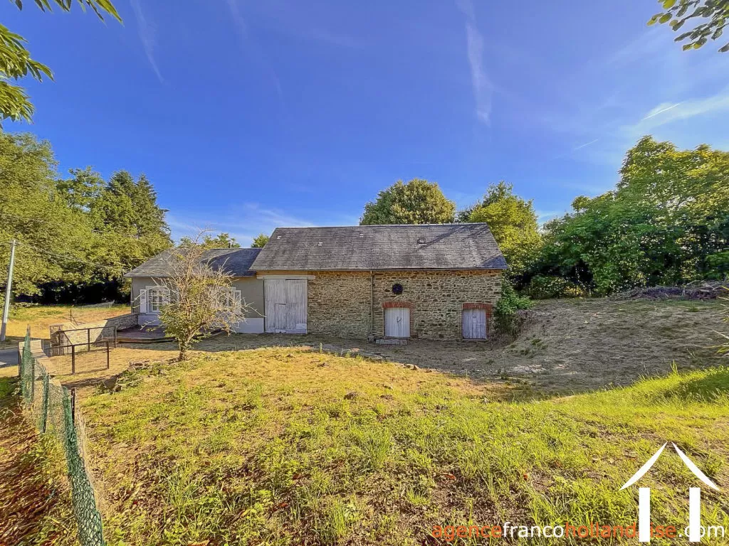 Woonhuis te koop chateauneuf la foret, limousin, Li1048 Afbeelding - 44