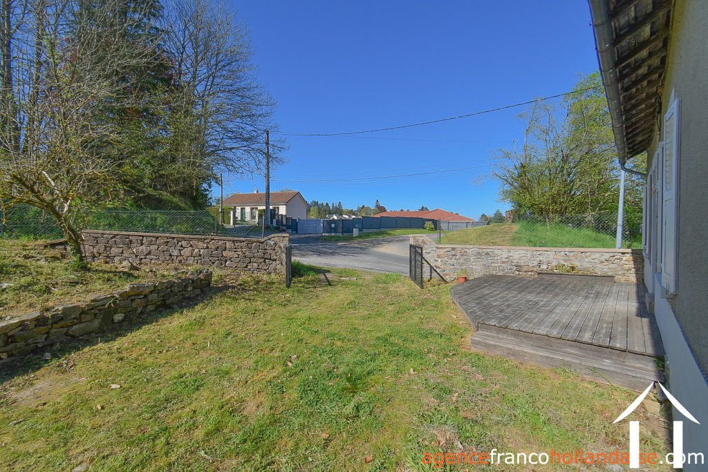 Woonhuis te koop chateauneuf la foret, limousin, Li1048 Afbeelding - 48