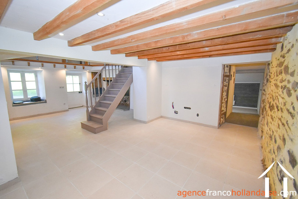 Woonhuis te koop chateauneuf la foret, limousin, Li1048 Afbeelding - 3
