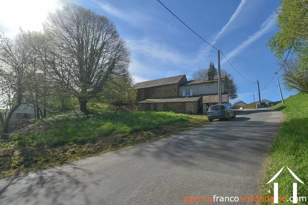 Woonhuis te koop chateauneuf la foret, limousin, Li1048 Afbeelding - 37