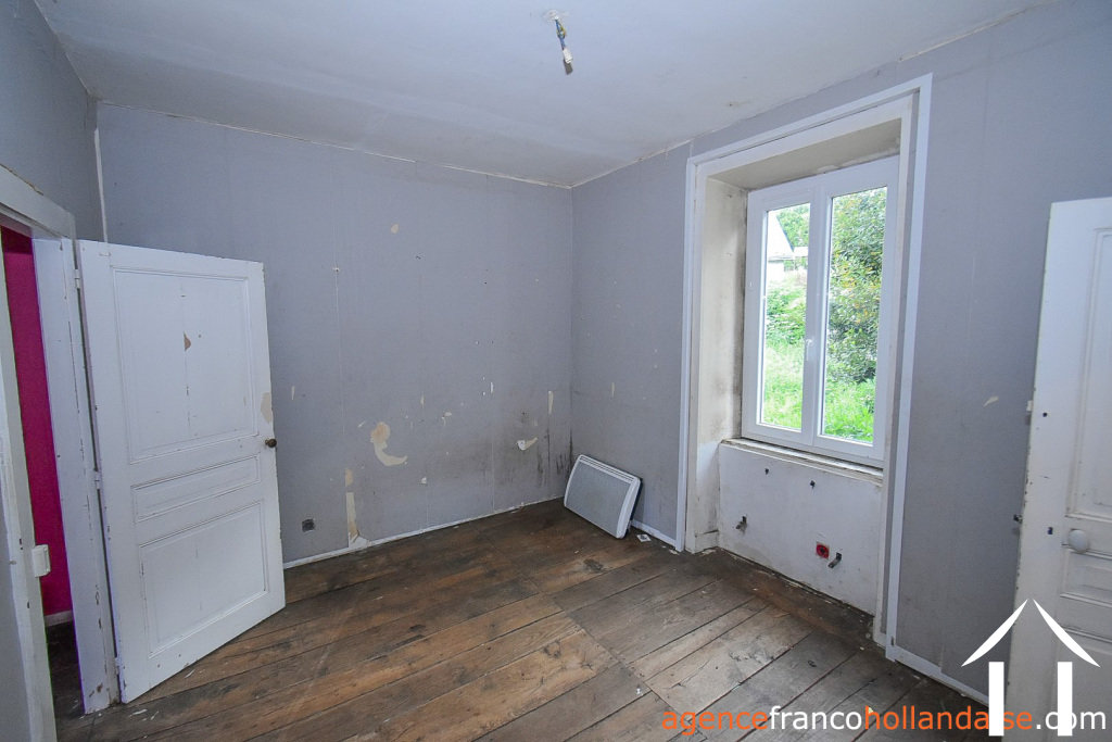 Dorpshuis te koop chateauneuf la foret, limousin, Li1050 Afbeelding - 11