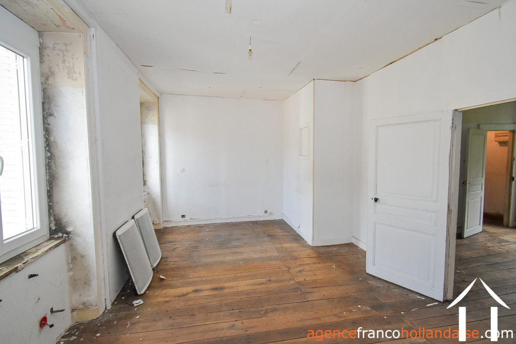 Dorpshuis te koop chateauneuf la foret, limousin, Li1050 Afbeelding - 24
