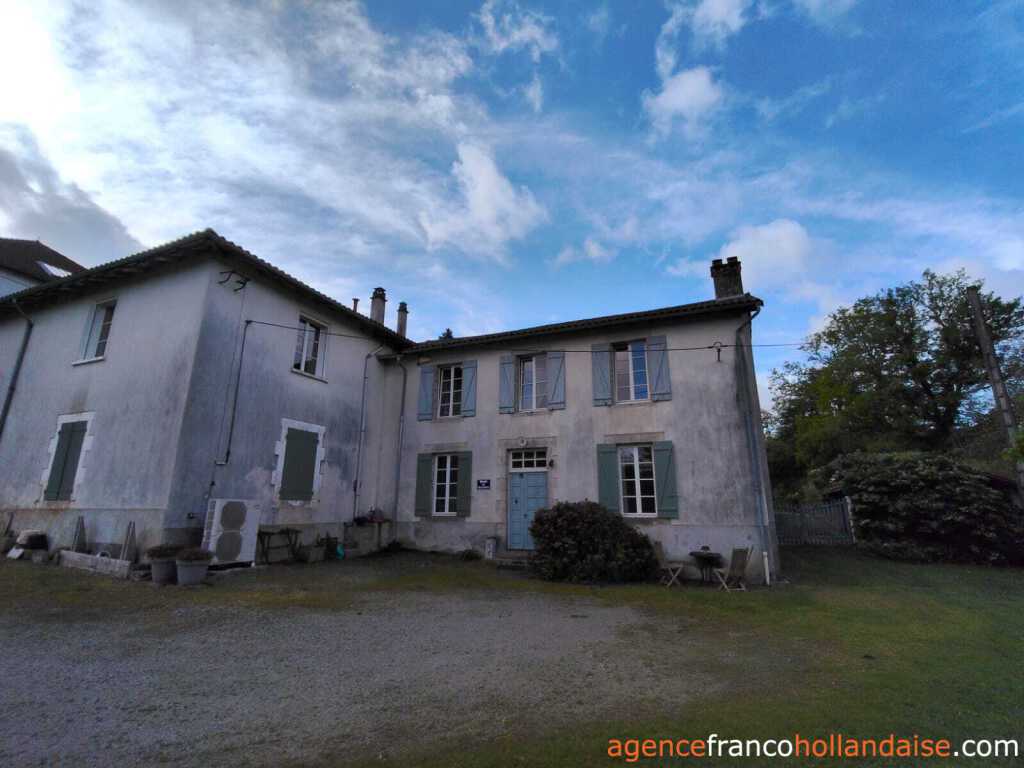 Huis met gastverblijf te koop rochechouart, limousin, Li1054 Afbeelding - 69