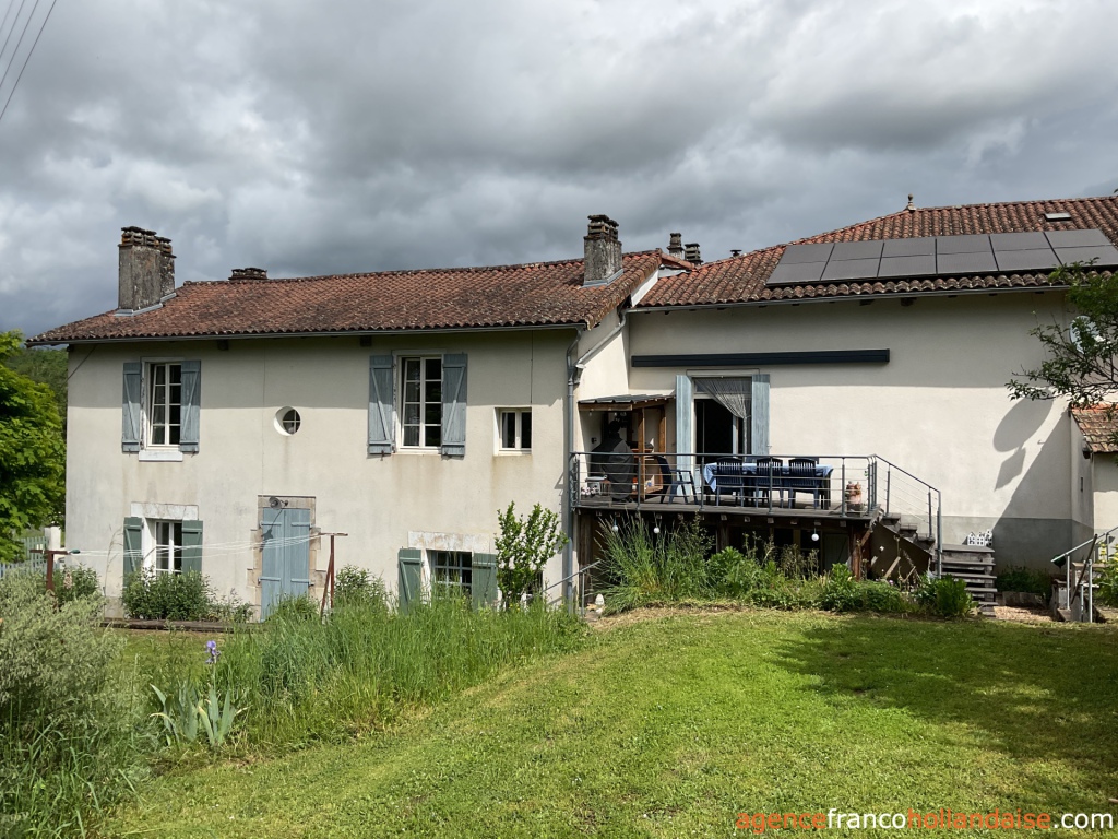 Huis met gastverblijf te koop rochechouart, limousin, Li1054 Afbeelding - 48
