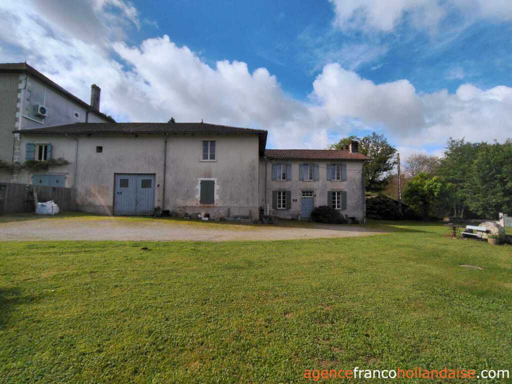 Huis met gastverblijf te koop rochechouart, limousin, Li1054 Afbeelding - 63