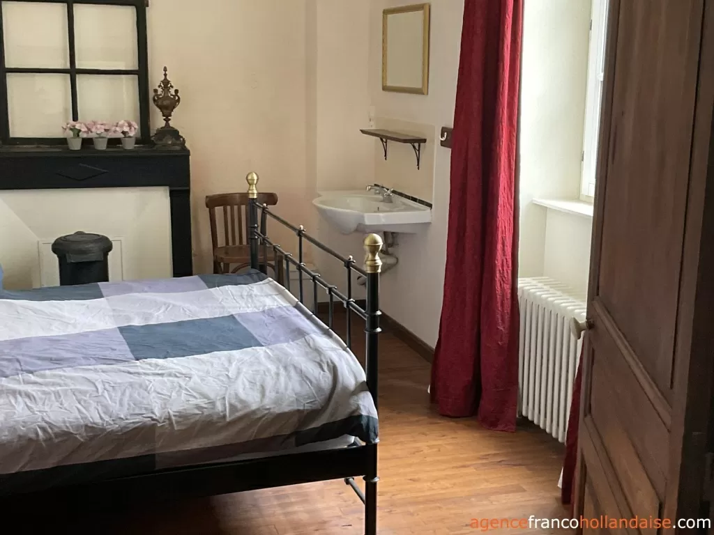 Huis met gastverblijf te koop rochechouart, limousin, Li1054 Afbeelding - 15