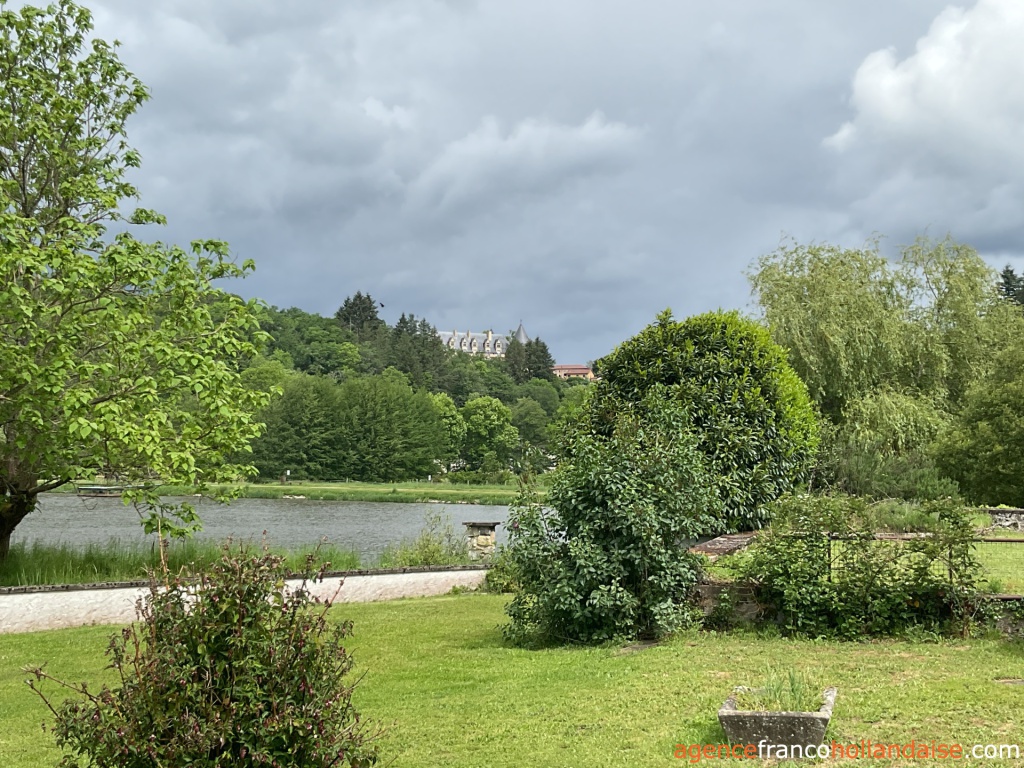 Huis met gastverblijf te koop rochechouart, limousin, Li1054 Afbeelding - 38