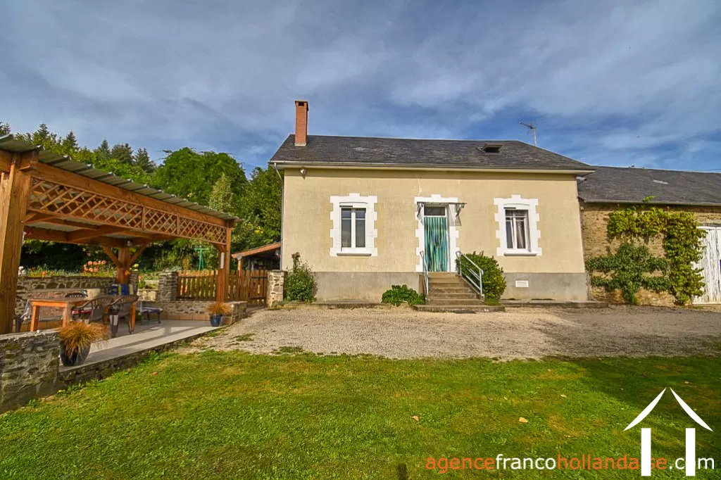 Bezit 1 hectare ++ te koop la croisille sur briance, limousin, Li1061 Afbeelding - 4