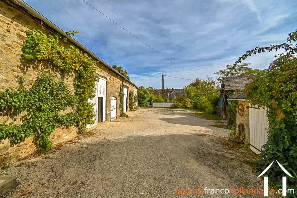 Bezit 1 hectare ++ te koop la croisille sur briance, limousin, Li1061 Afbeelding - 25