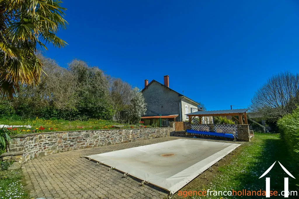 Bezit 1 hectare ++ te koop la croisille sur briance, limousin, Li1061 Afbeelding - 19