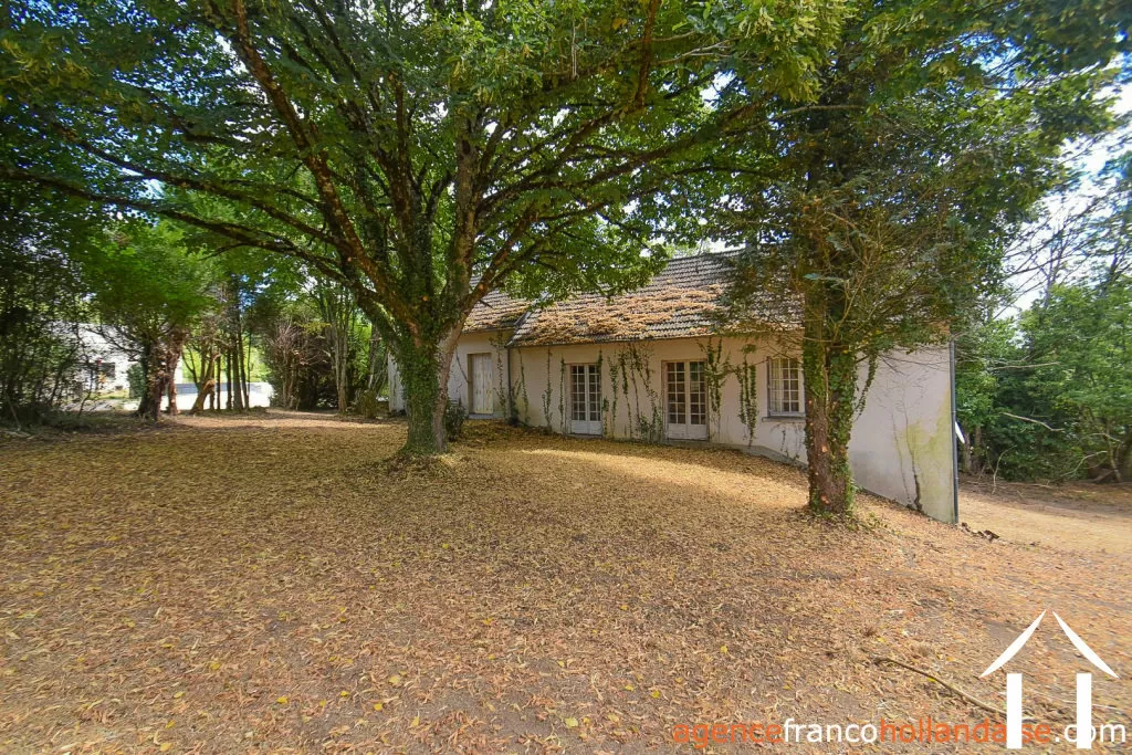 Dorpshuis te koop meilhards, limousin, Li1063 Afbeelding - 1