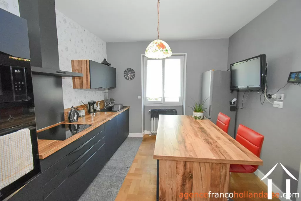 Woonhuis te koop chateauneuf la foret, limousin, Li1064 Afbeelding - 4
