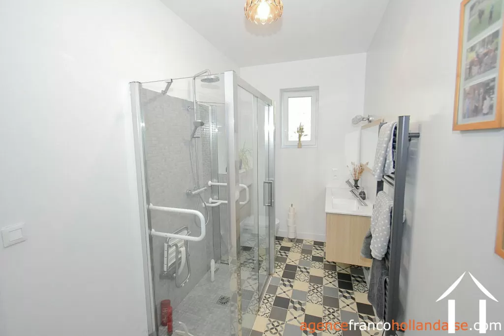 Woonhuis te koop chateauneuf la foret, limousin, Li1064 Afbeelding - 12