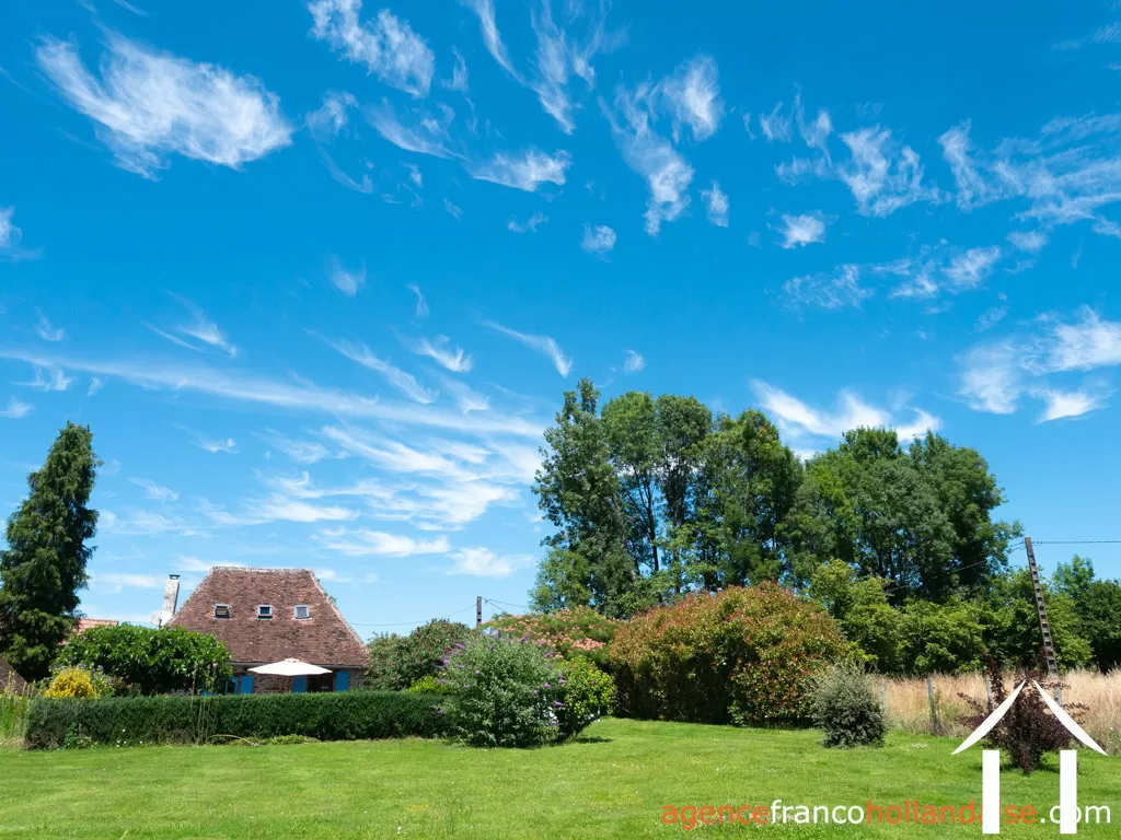Huis met gastverblijf te koop lubersac, limousin, Li1070 Afbeelding - 92