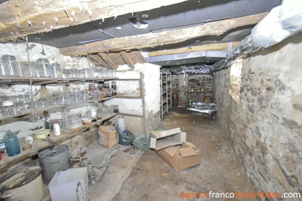Huis met gastverblijf te koop st germain les belles, limousin, Li1075 Afbeelding - 29