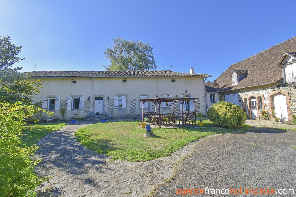 Huis met gastverblijf te koop st germain les belles, limousin, Li1075 Afbeelding - 31