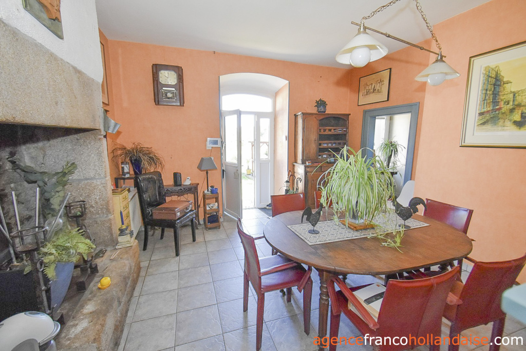 Huis met gastverblijf te koop st germain les belles, limousin, Li1075 Afbeelding - 9