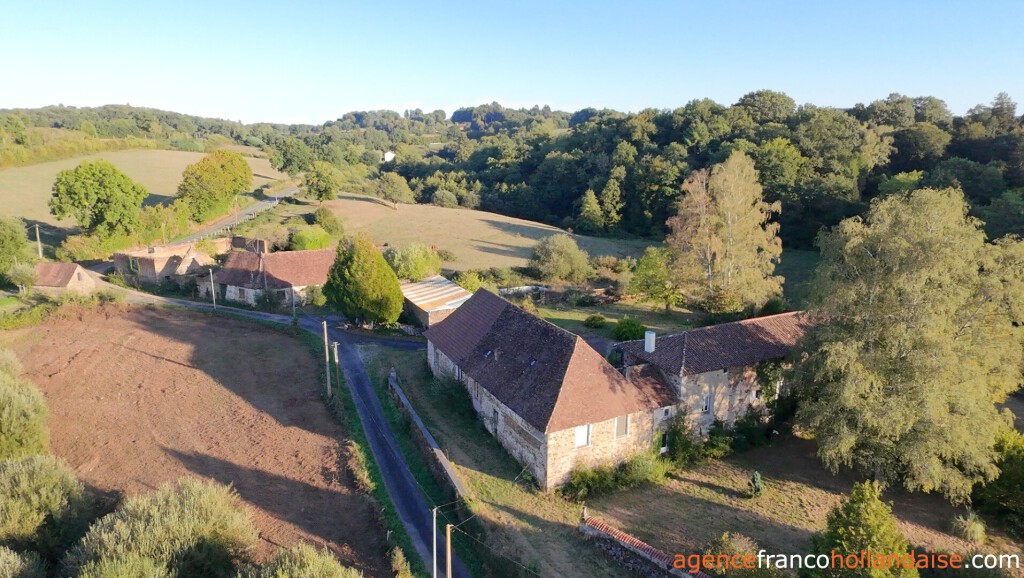 Huis met gastverblijf te koop st germain les belles, limousin, Li1075 Afbeelding - 1