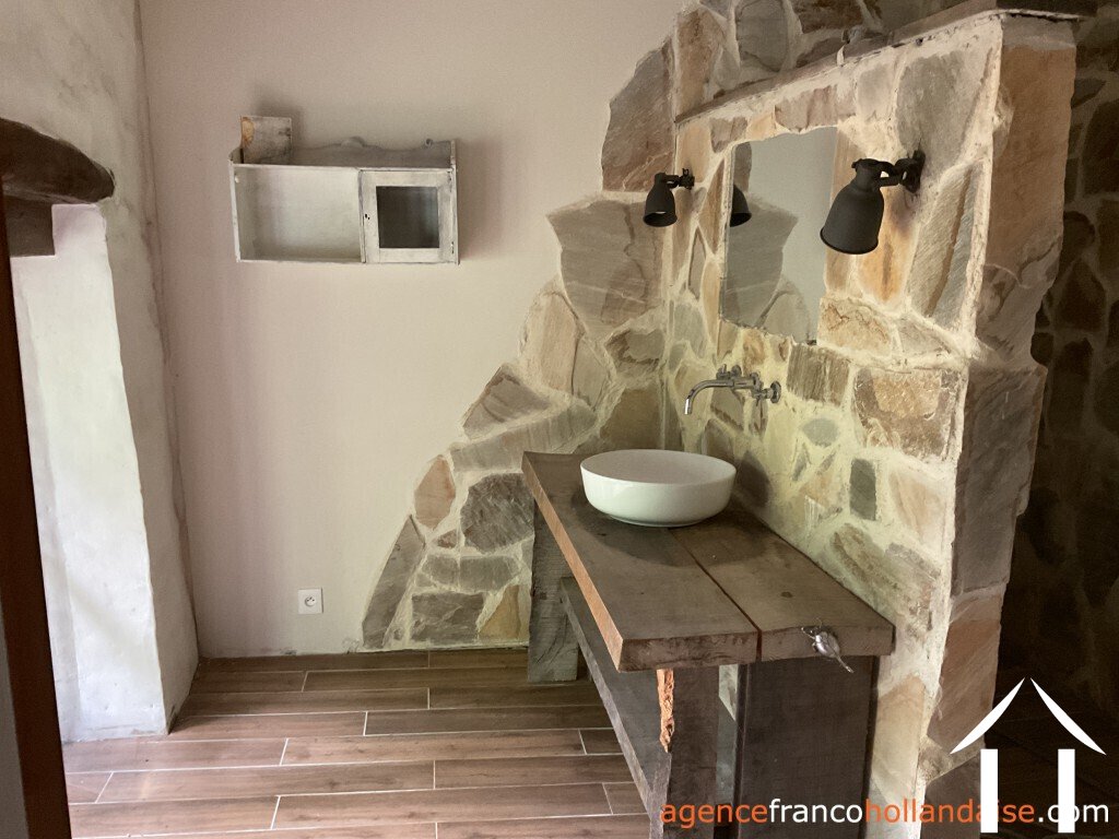 Woonhuis te koop coussac bonneval, limousin, Li1077 Afbeelding - 9