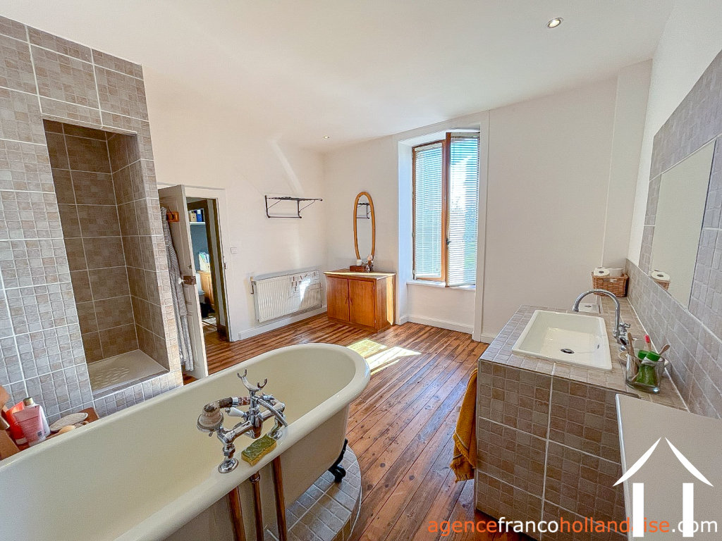 Dorpshuis te koop , Li1081 Afbeelding - 16