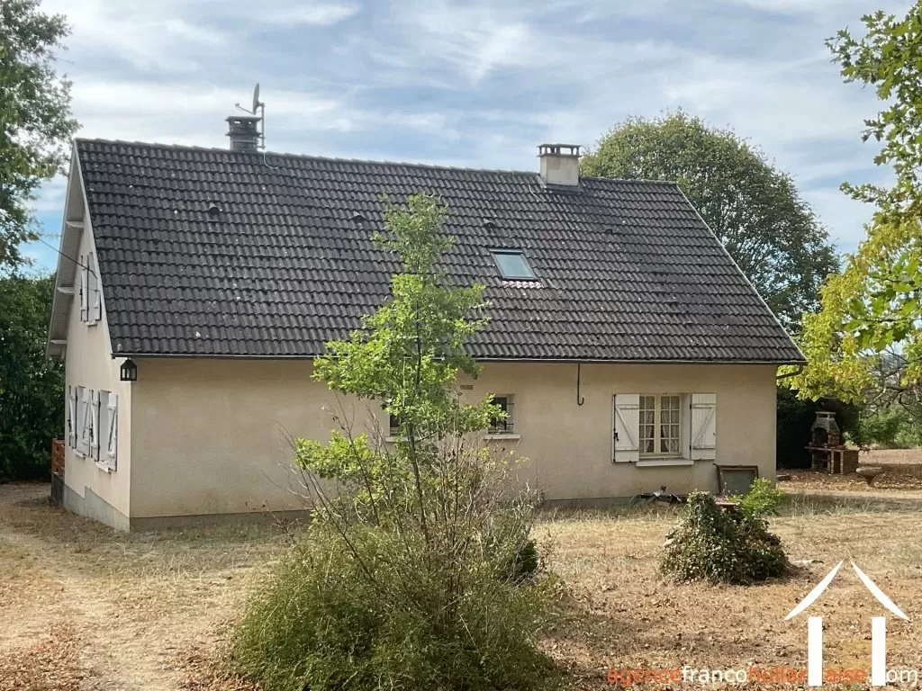 Woonhuis te koop , Li1084 Afbeelding - 23